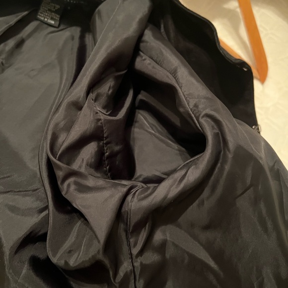 Leather jacket - Picture 3 of 7